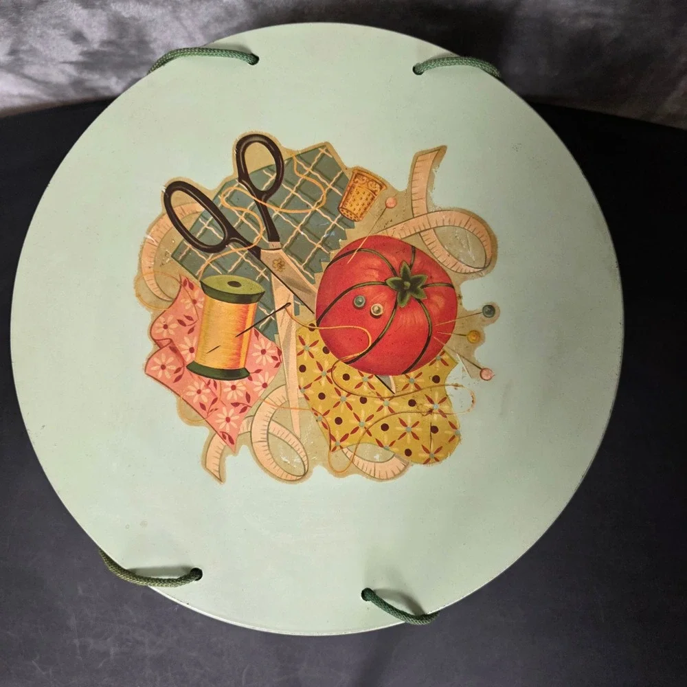 Princess 1950's Vintage Wicker Round Sewing Basket Lid Green Fair Retro Grandma